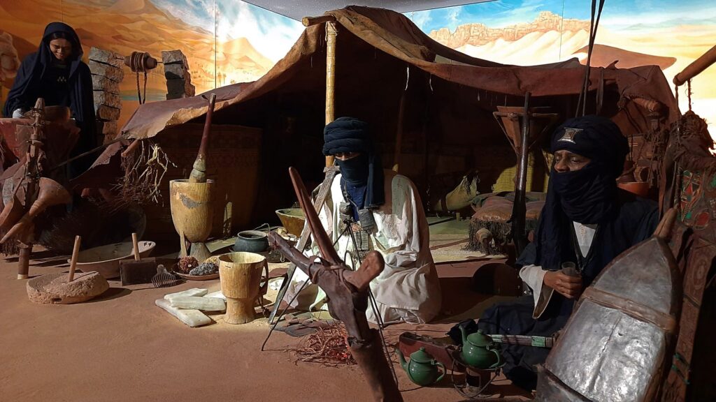 ricostruzione scena di campo nomade tuareg museo castiglioni varese parco villa toeplitz